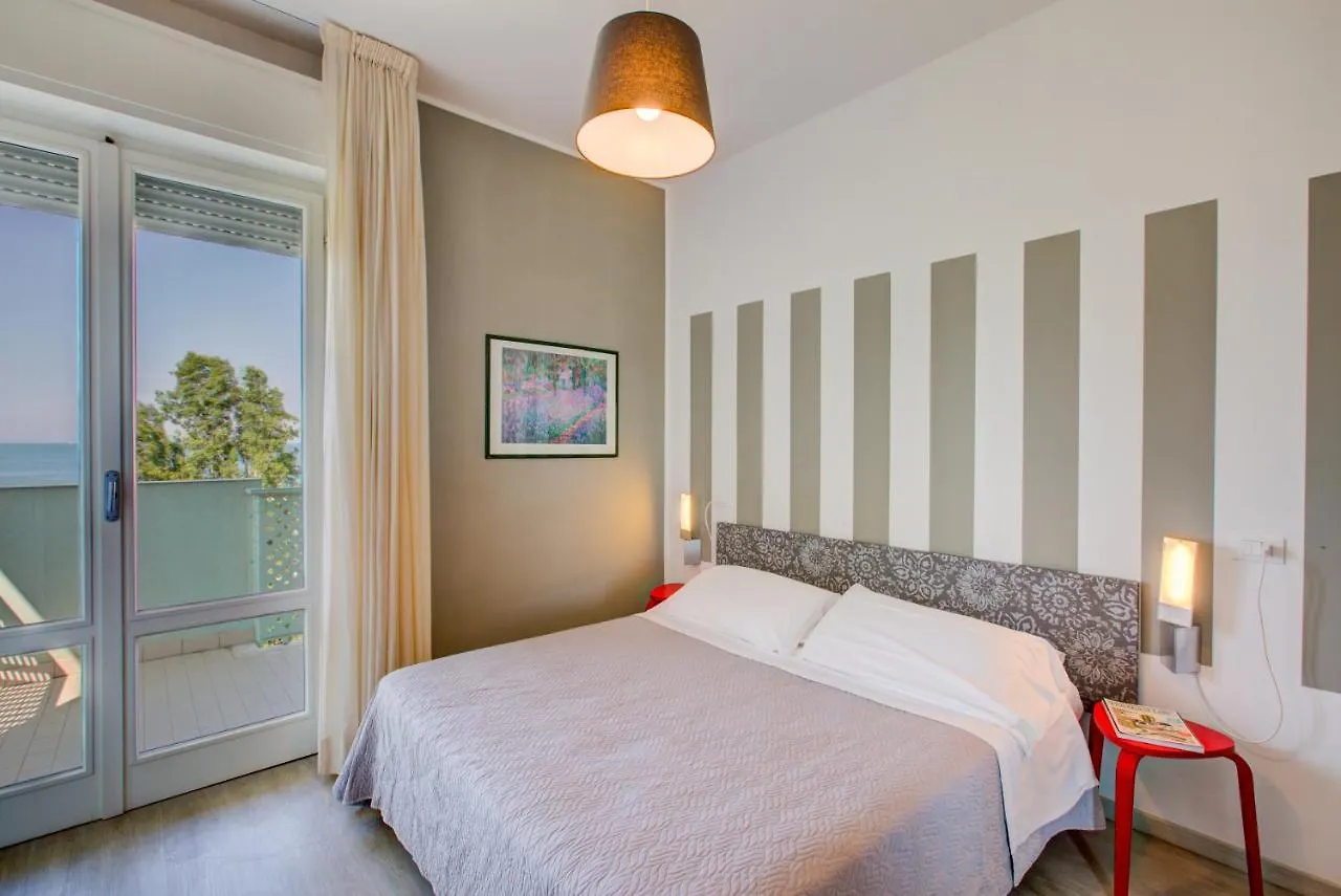 Hotel Ivano Rimini 3*,  Italy